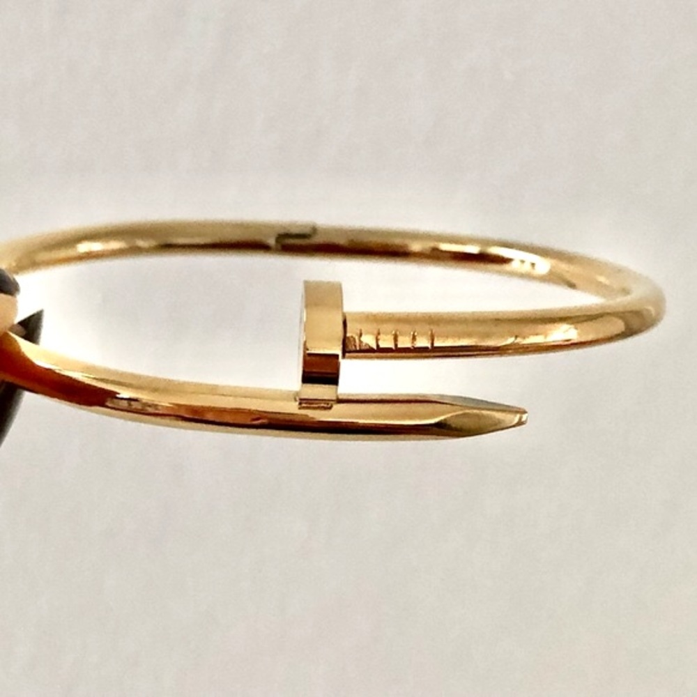 Gold Nail Bracelet Classic Model - Picture 8 of 9